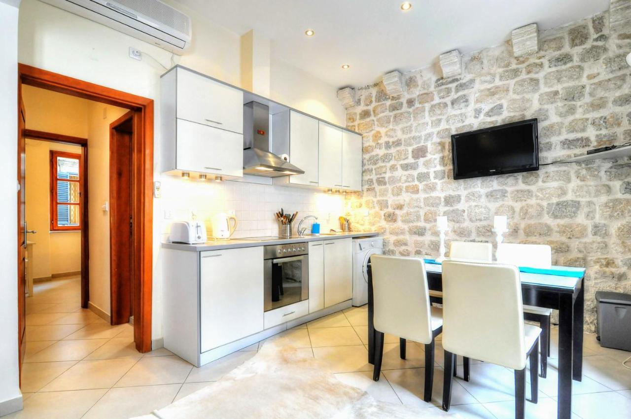 La Dolce Vita Apartment Kotor Eksteriør bilde